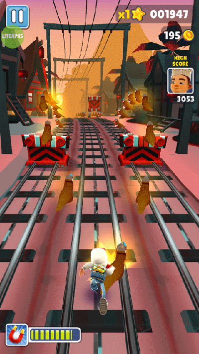 地铁跑酷小鸟金币版本(Subway Surf)